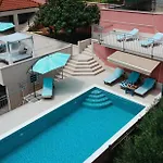Antos Put Gaja, سبليت
